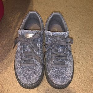 Puma Women's Size 9 US Suede Platform Elemental Casual Shoes Black 362224-01-EUC